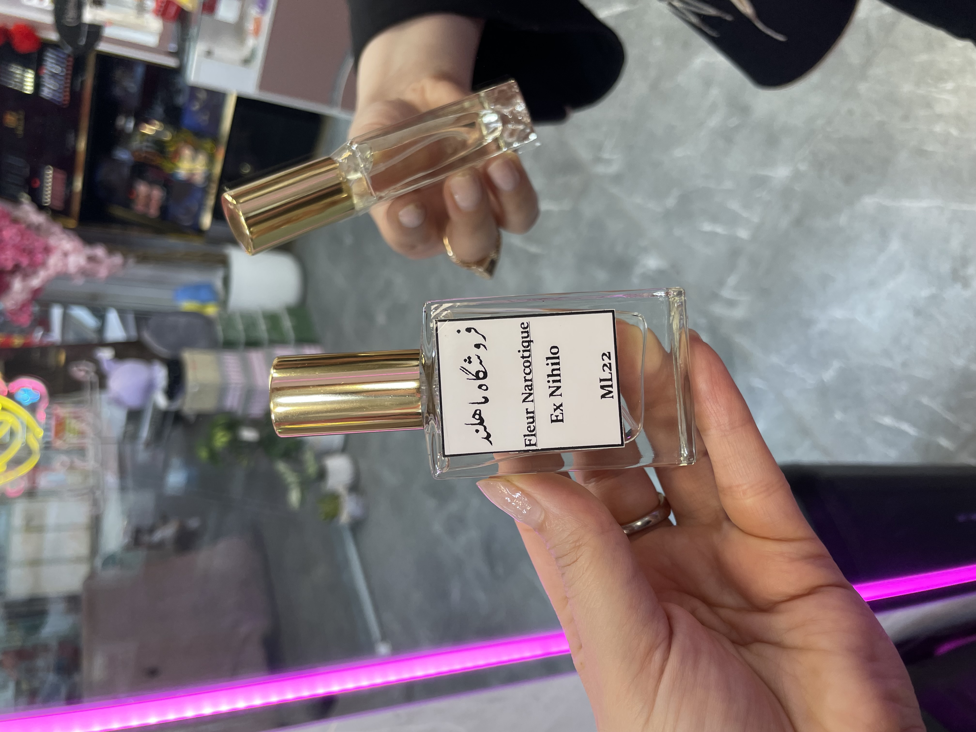 عطر فلور نارکوتیک 22 میل | رایحه لوکس، شیرین و خاص زنانه با ماندگاری بالا